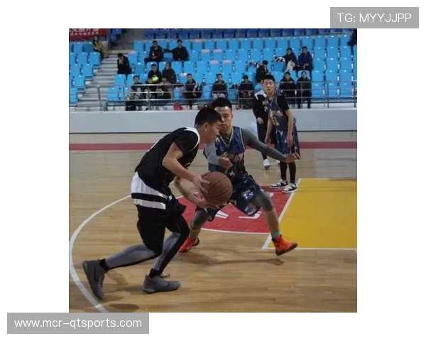 U10男子组都江堰永丰小学获季军,全程稳扎稳打展现战术素养 U10男子组都江堰永丰小学获季军,全程稳扎稳打展现战术素养